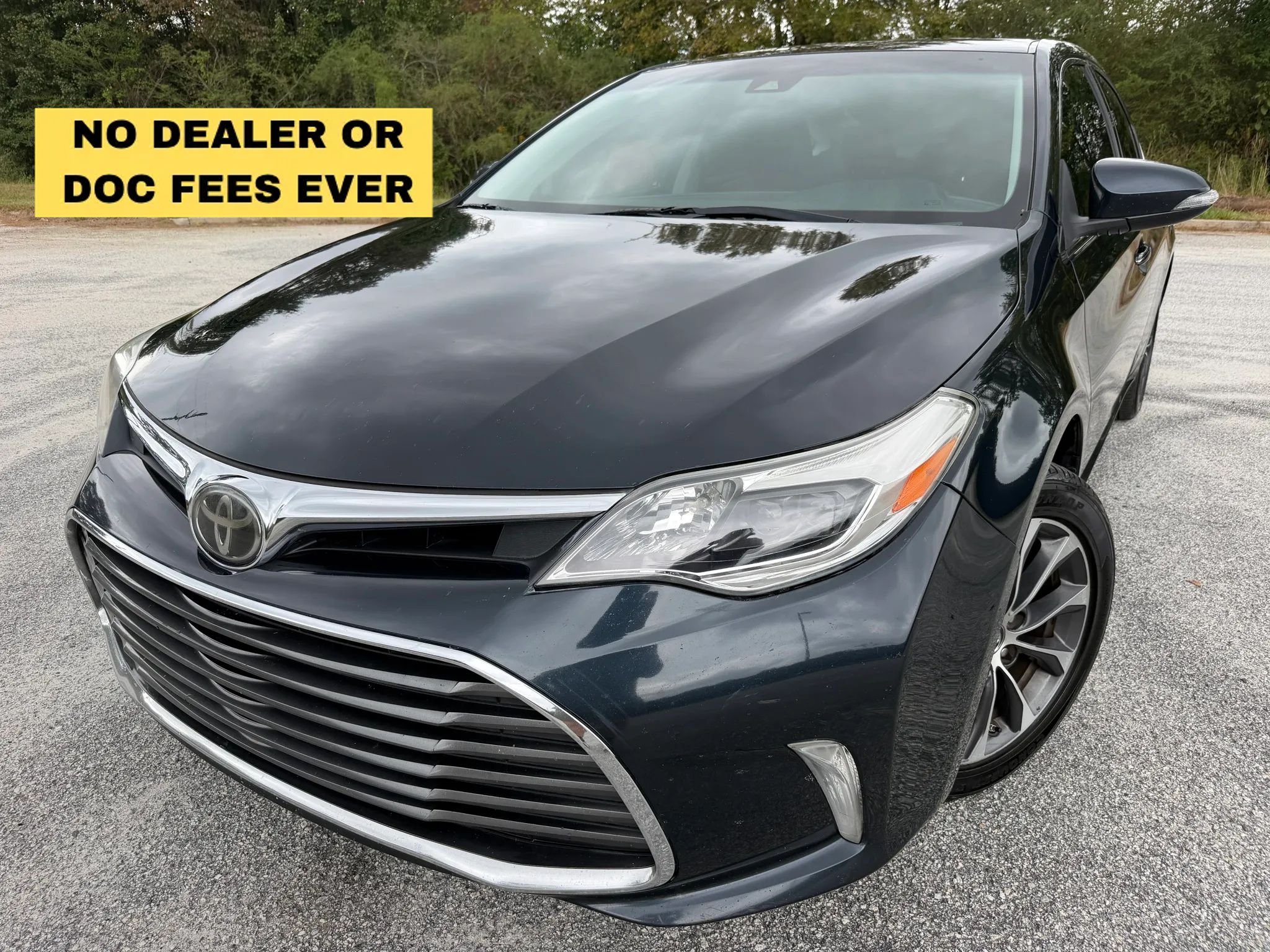 Used 2018 Toyota Avalon XLE FWD image 1
