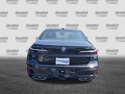 Certified 2023 BMW 760i xDrive w/ Luxury Rear Seating Package AWD/4WD image 9