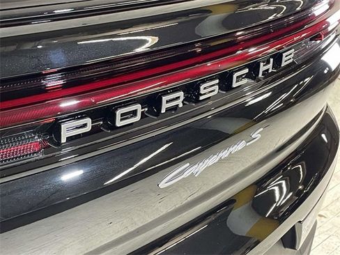 New 2026 Porsche Cayenne S image 11