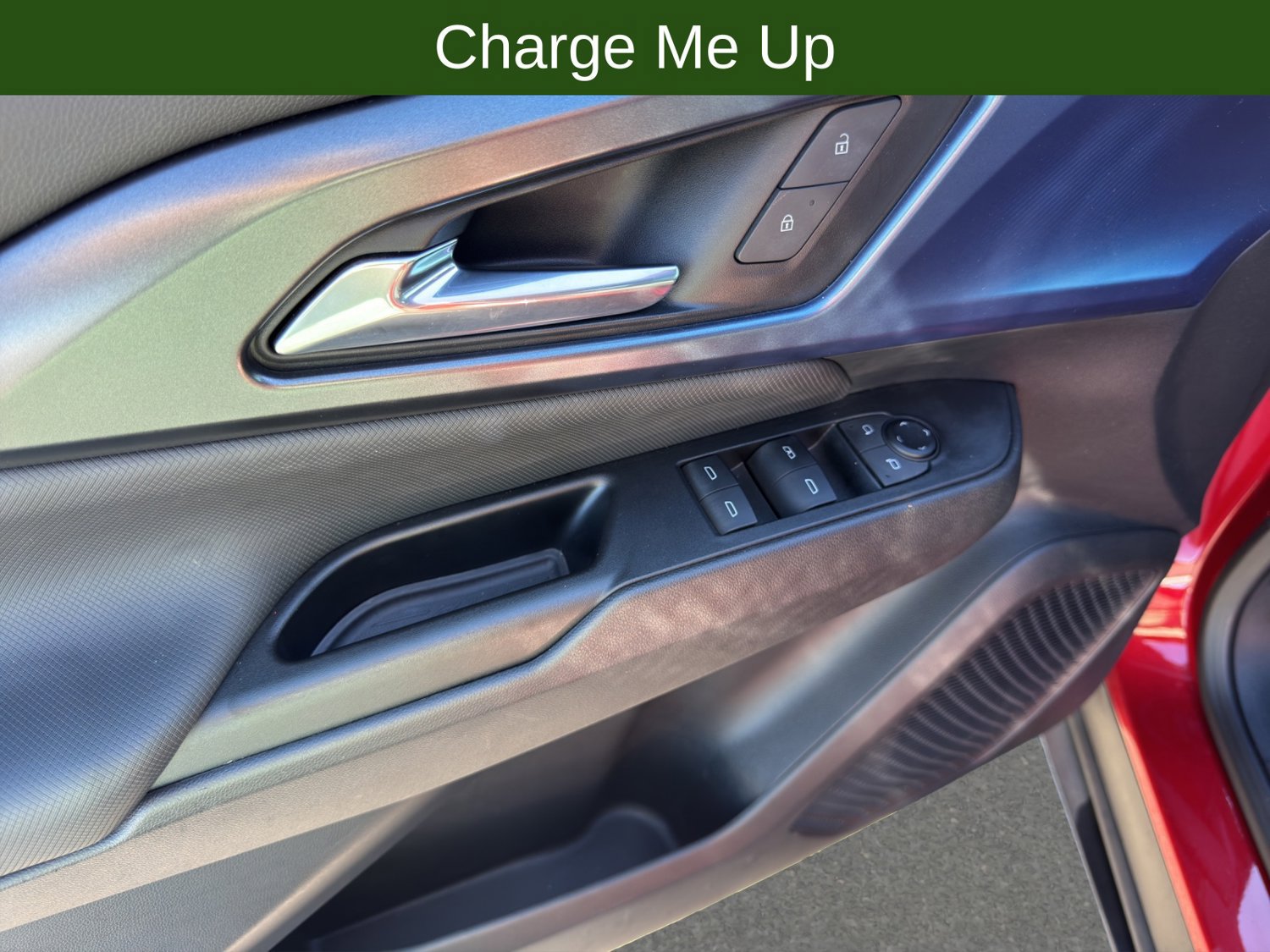 Certified 2024 Chevrolet Equinox EV LT FWD image 12