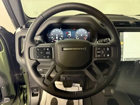 New 2026 Land Rover Defender 110 X-Dynamic SE AWD/4WD image 17