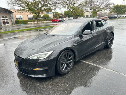 Used 2023 Tesla Model S Plaid image 3