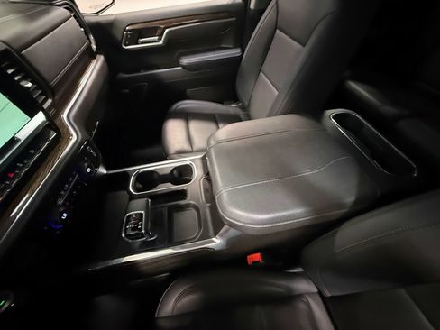 Used 2025 Chevrolet Silverado 1500 RST w/ Redline Edition AWD/4WD image 82