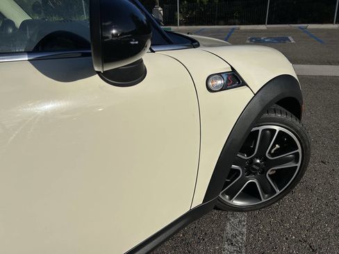 Used 2013 MINI Cooper S FWD image 30
