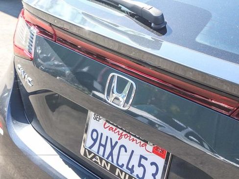 Used 2023 Honda Civic EX-L image 9