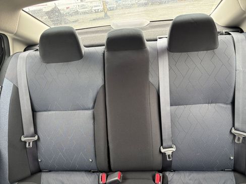 Used 2025 Nissan Versa SV FWD image 33