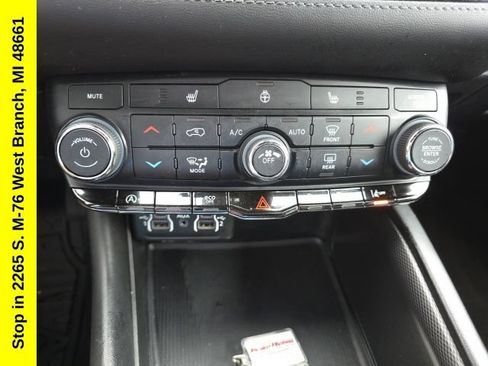 Used 2022 Dodge Durango GT AWD/4WD image 11