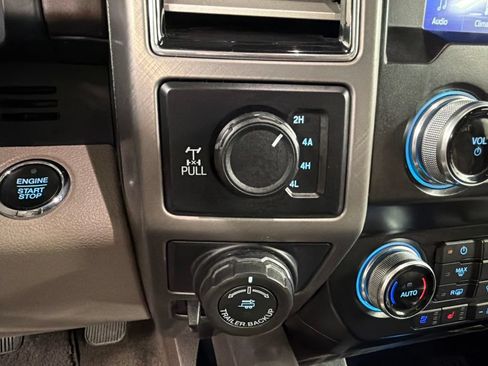 Certified 2019 Ford F150 Limited w/ Trailer Tow Package AWD/4WD image 18