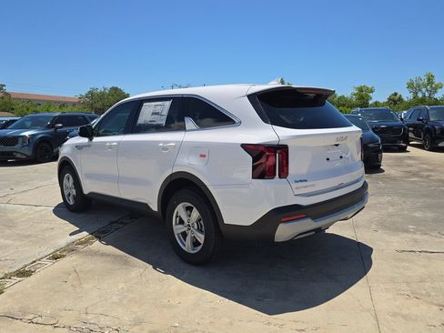 New 2026 Kia Sorento LX FWD image 6