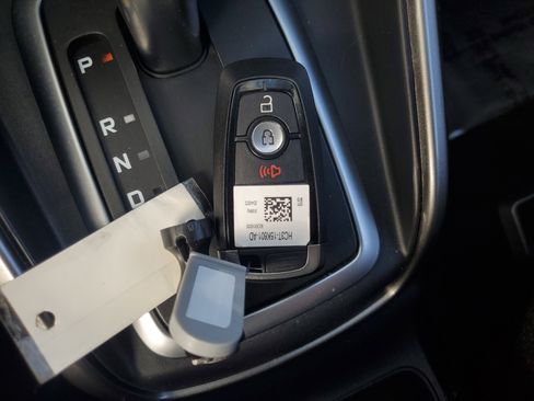 Certified 2020 Ford EcoSport SE image 30