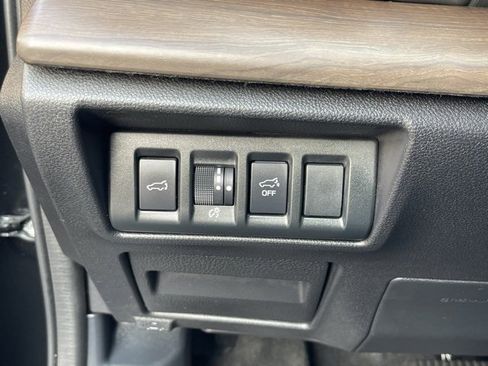 Used 2022 Subaru Outback Onyx Edition XT image 22