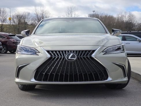 New 2025 Lexus ES 350 Ultra Luxury image 3
