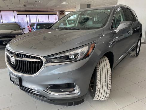 Used 2019 Buick Enclave Premium image 3