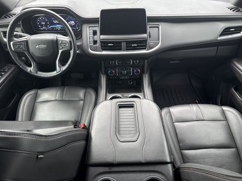 Used 2022 Chevrolet Suburban RST w/ Sport Performance Package image 37