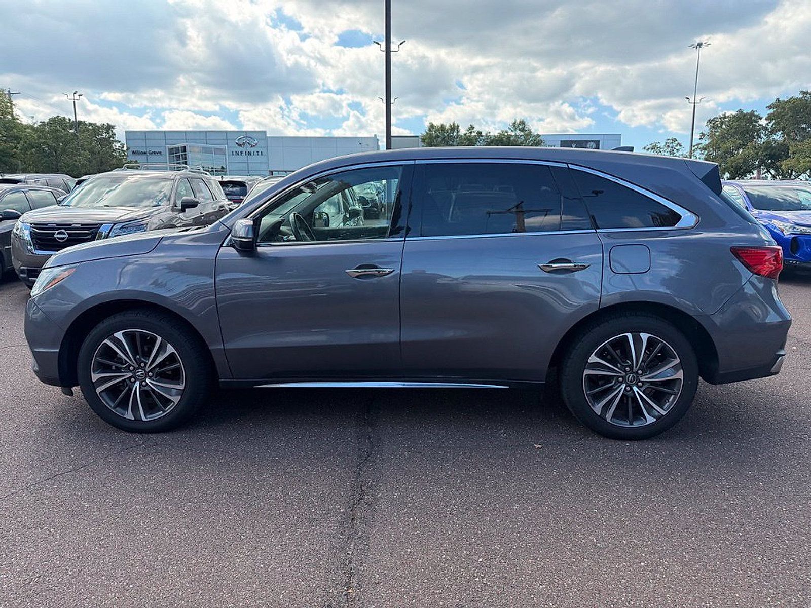 Used 2020 Acura MDX w/ Technology Package AWD/4WD image 4