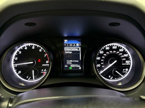 Used 2024 Toyota Camry SE FWD image 16