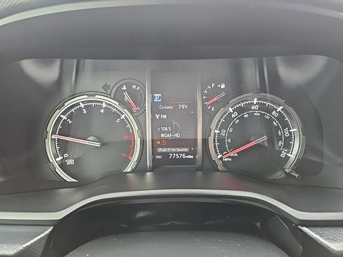 Used 2020 Toyota 4Runner TRD Off-Road Premium w/ Moonroof Package AWD/4WD image 47