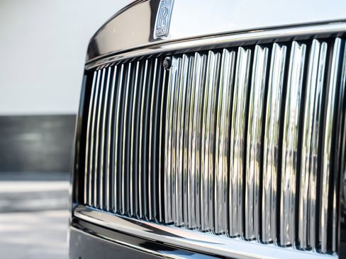 Used 2025 Rolls-Royce Cullinan image 9