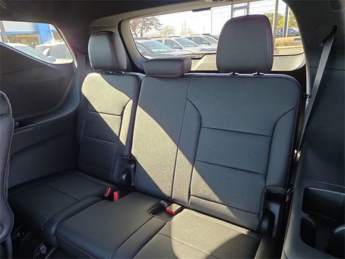 New 2026 Chevrolet Traverse RS w/ LPO, Floor Liner Package image 7