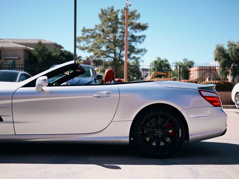 Used 2013 Mercedes-Benz SL 63 AMG image 19