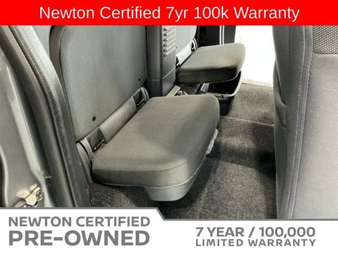 Used 2025 Nissan Frontier SV RWD image 16