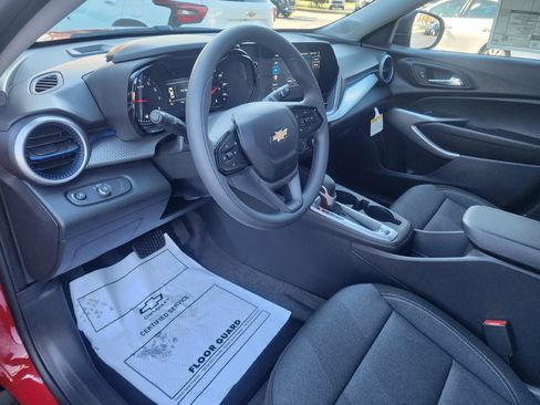 New 2026 Chevrolet Trax LS image 6