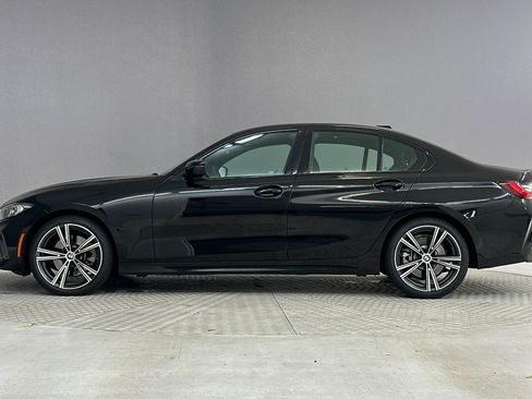 Certified 2023 BMW 330i Sedan RWD image 2