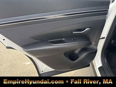 Used 2023 Hyundai Tucson SEL w/ Convenience Package image 17