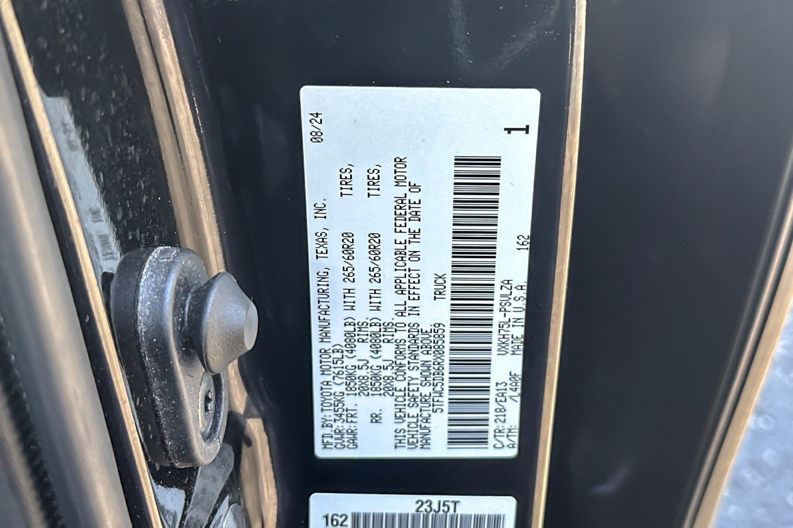Used 2024 Toyota Tundra Limited w/ TRD Off-Road Package AWD/4WD image 26