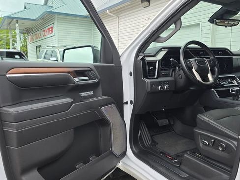 Used 2024 GMC Sierra 1500 Denali w/ Denali Reserve Package AWD/4WD image 57