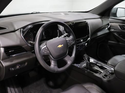 Used 2023 Chevrolet Traverse LT AWD/4WD image 16
