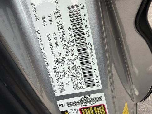 Used 2018 Toyota Tacoma SR AWD/4WD image 37