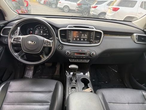 Used 2019 Kia Sorento EX AWD/4WD image 11