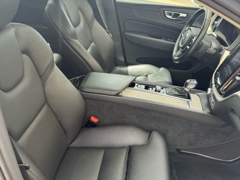 Used 2020 Volvo XC60 T6 Inscription image 15