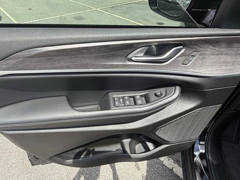 New 2025 Jeep Grand Cherokee Limited w/ Luxury Tech Group II image 23