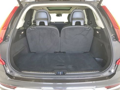 Used 2024 Volvo XC90 B5 Plus AWD/4WD image 11