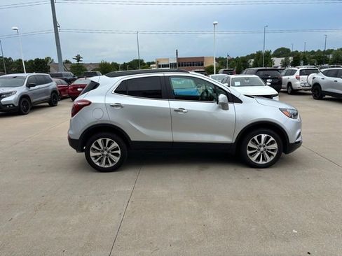 Used 2019 Buick Encore Preferred w/ Safety Package AWD/4WD image 4