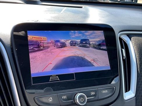 Used 2024 Chevrolet Malibu LS image 19