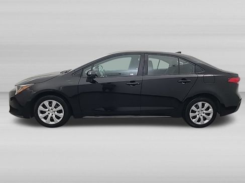 Used 2025 Toyota Corolla LE FWD image 7