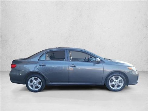 Used 2012 Toyota Corolla LE w/ Premium Pkg image 4