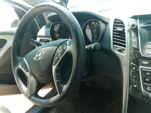 Used 2014 Hyundai Elantra GT FWD image 34