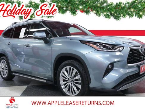 Used 2023 Toyota Highlander Platinum image 1