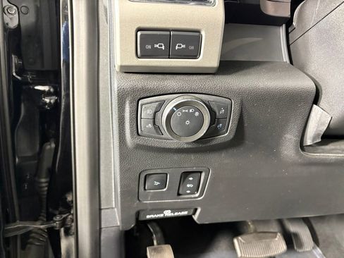 Certified 2021 Ford F350 Lariat w/ Lariat Ultimate Package AWD/4WD image 13