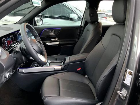 Certified 2025 Mercedes-Benz GLB 250 GLB 250 image 8