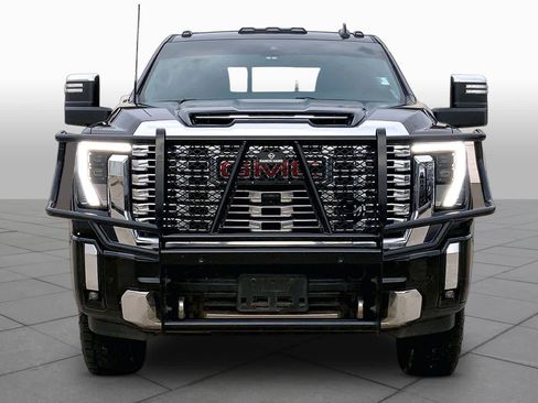 Used 2024 GMC Sierra 2500 Denali w/ Denali Reserve Package image 4