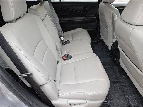 Used 2023 Honda Passport EX-L image 19