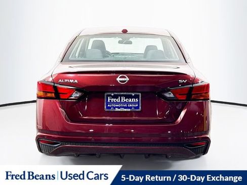 Used 2024 Nissan Altima 2.5 SV FWD image 7