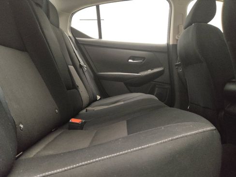 Used 2020 Nissan Sentra SV FWD image 19