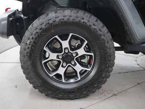 Used 2023 Jeep Wrangler Unlimited Rubicon w/ Cold Weather Group image 26