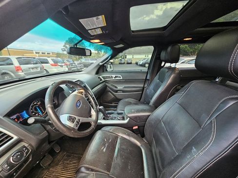 Used 2014 Ford Explorer Sport w/ Equipment Group 401A AWD/4WD image 19